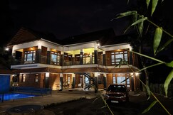 Devas Heritage Homestay 6BR with Pool by Homeyhuts