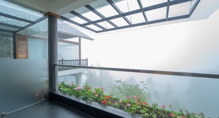 Chandys Drizzle Drops- Munnar Top Station Room Type - Super Deluxe Room with Jacuzzi