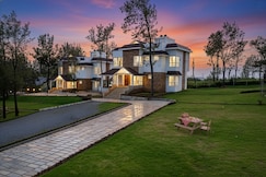 StayVista I Hugel Villa