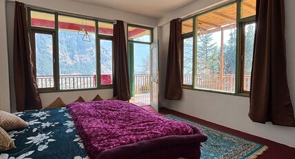 The Pineapple Home Room Type - Double Bed Room With Mountain View