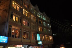 Hotel Cosmos Mall Road