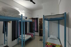 3R Residency Rooms and Hostel