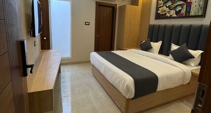 Hotel Prince Diamond Palace Room Type - Deluxe Room