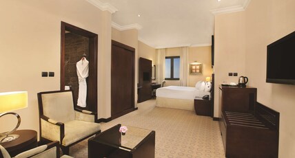 DoubleTree by Hilton Hotel Dhahran Room Type - KING SUPERIOR ROOM