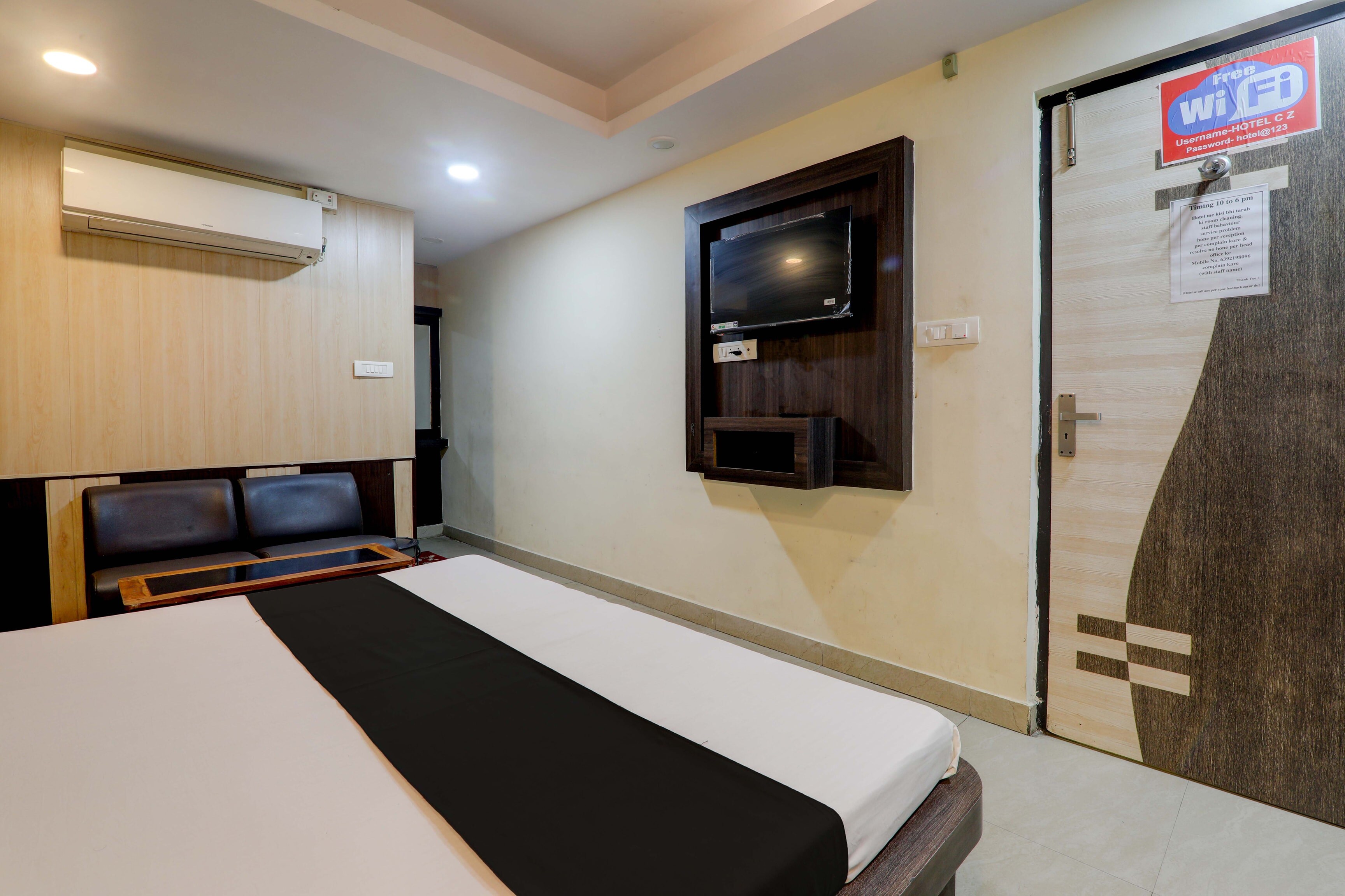 Hotel O CZ - Tap to explore photos