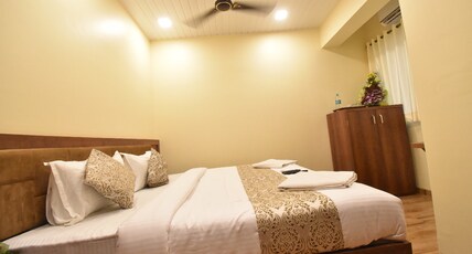 Starlit Hotel Room Type - Deluxe Room