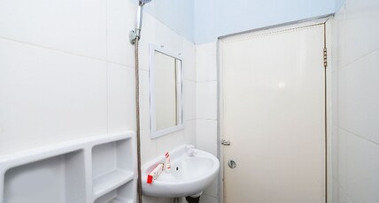 Hotel O Paviliun Permata Room Type - Indonesia Standard Double