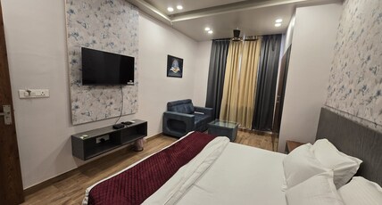 The Hotel Gaurav Room Type - Deluxe Room