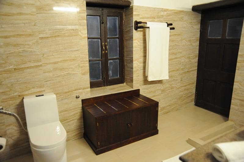 Sunny View Cottages | Rooms & Caretaker - Tap to explore photos
