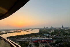 Couple Friendly Luxury Stay   Sunset view