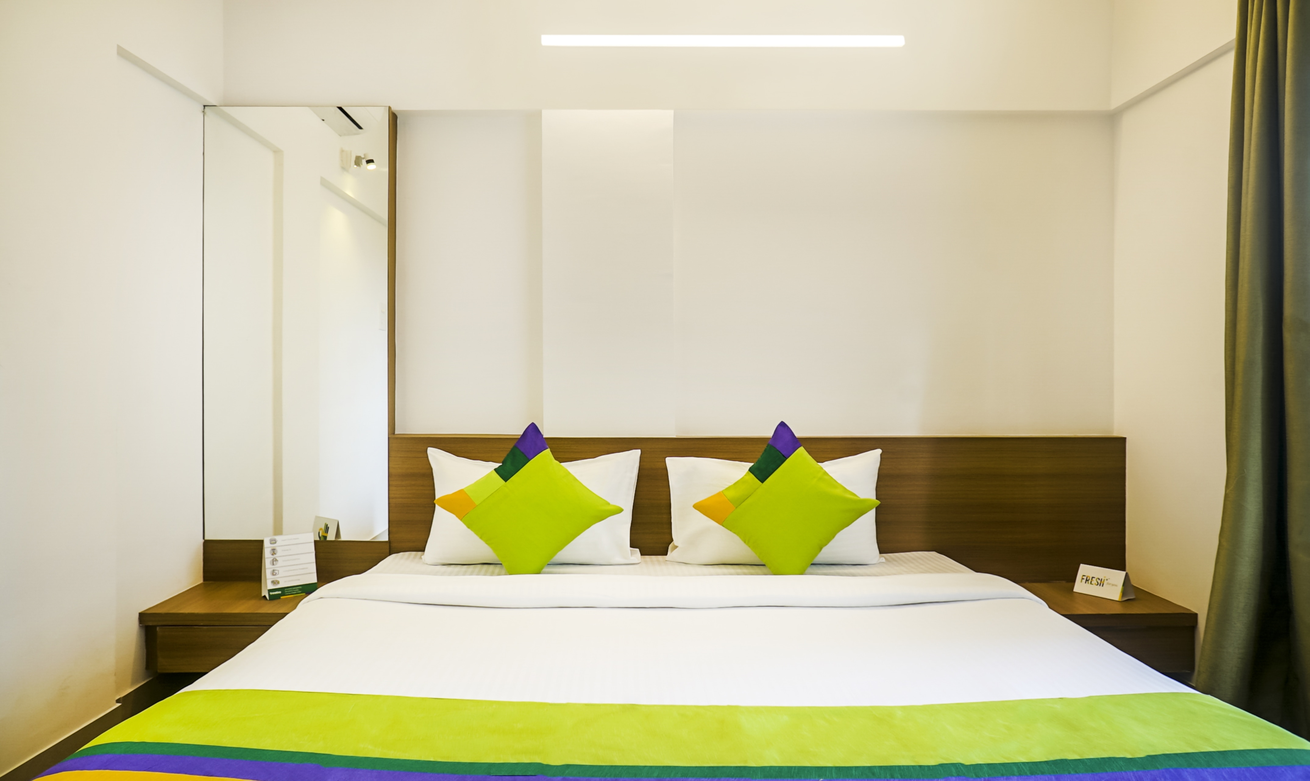 Treebo Luxe Suite, Shivaji Nagar - Tap to explore photos