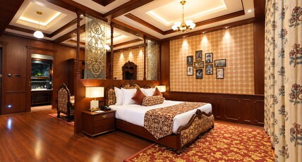 Royal Bishnu  Room Type - Maharaja Suite