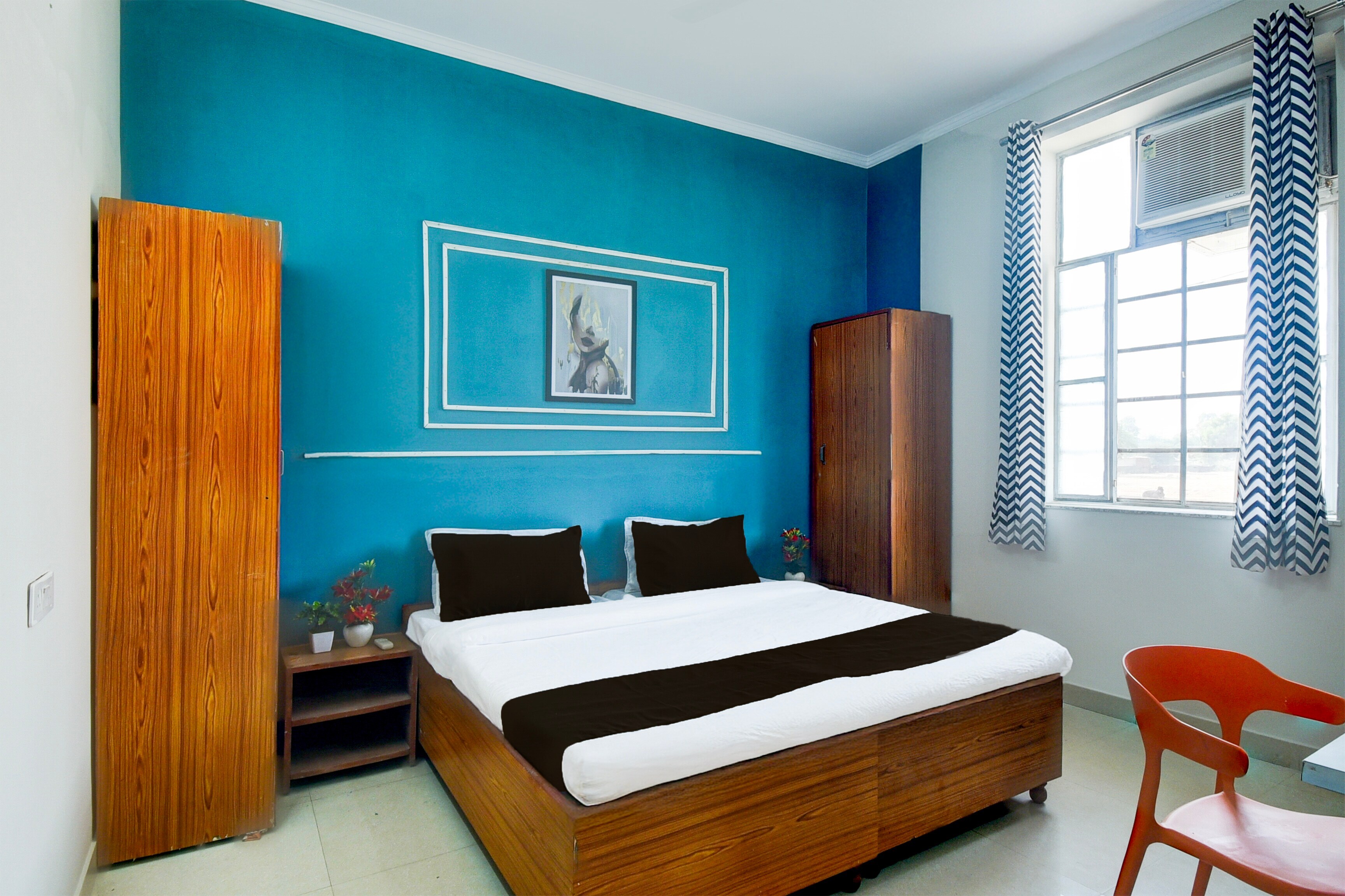 Hotel O SS - Tap to explore photos