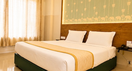 Hotel Park Raama Room Type - Deluxe Rooms Hotel Park Raama Room Type - Deluxe Rooms