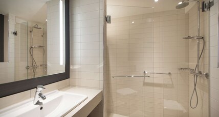 Radisson Blu Scandinavia Hotel, Oslo Room Type - Junior Suite9;9;9;9;9;9;9;