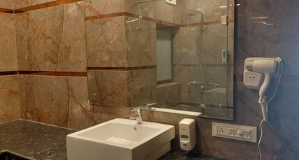 LANDMARK RESORT Room Type - Garden villa