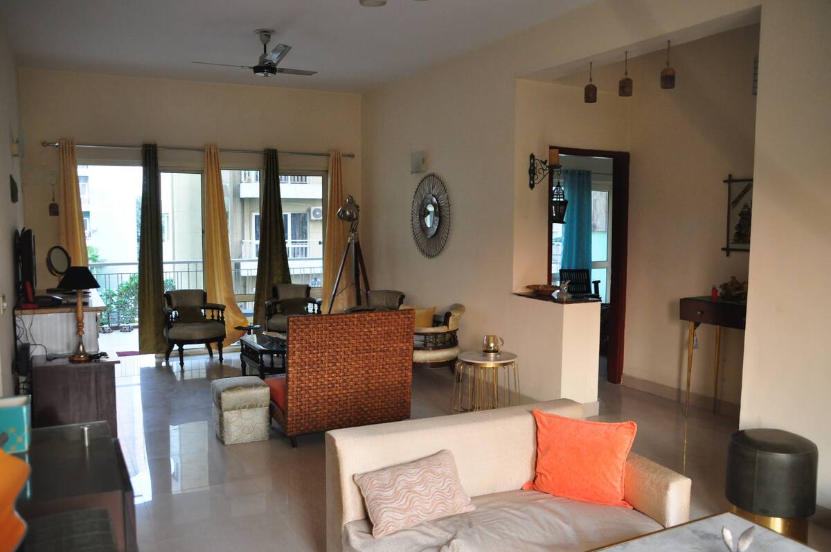 Perfect Getaway Premium Serviced Apt Mall/Metro - Tap to explore photos