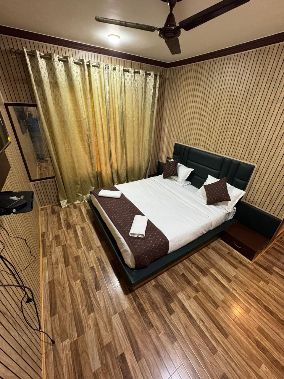 HOTEL THE CASA SRINAGAR - Tap to explore photos
