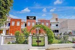 Hotel O Rakabganj Crossway Ayodhya Formerly Ramaland Homestay