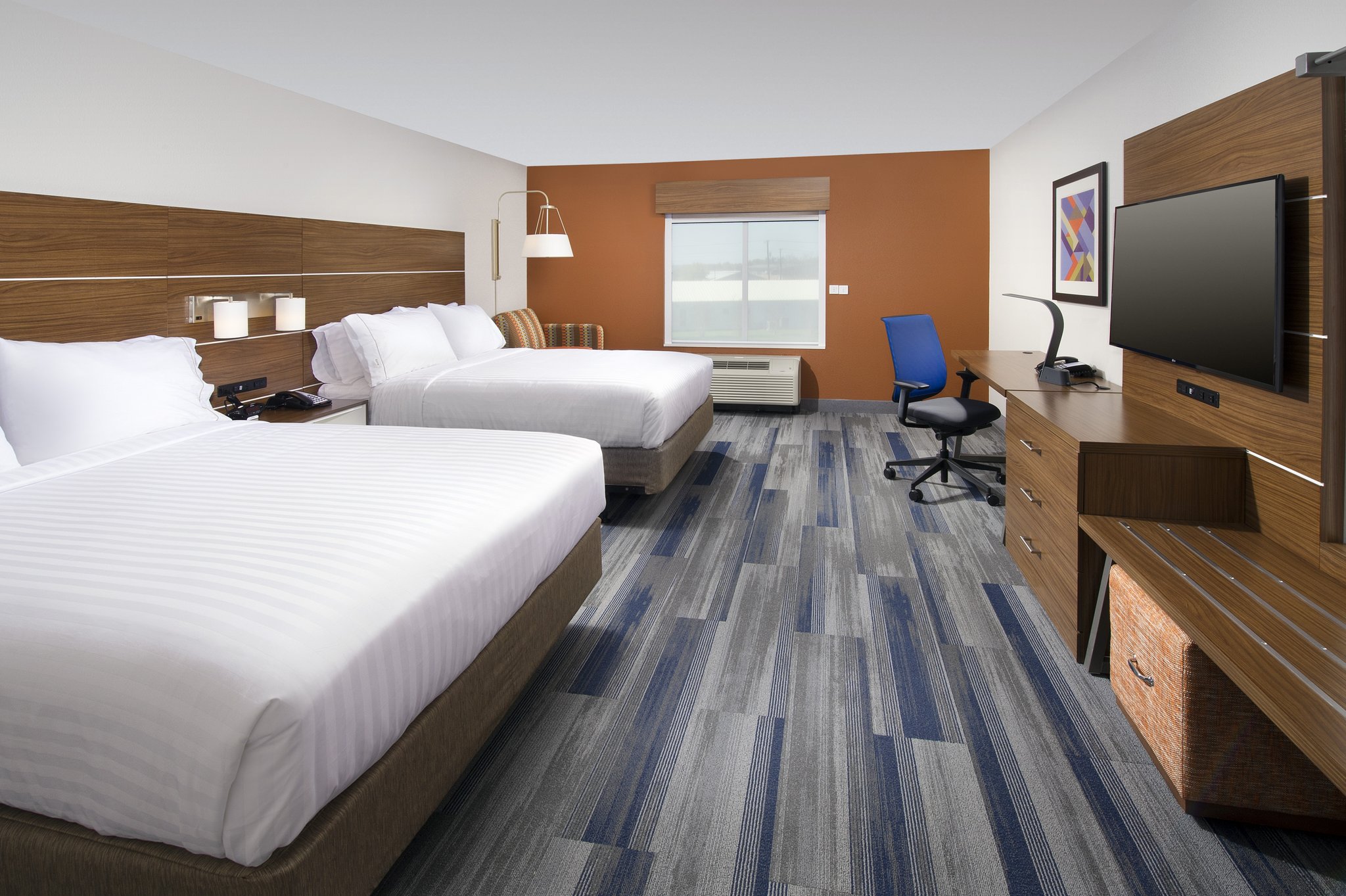 Holiday Inn Express & Suites NEW BRAUNFELS - Tap to explore photos