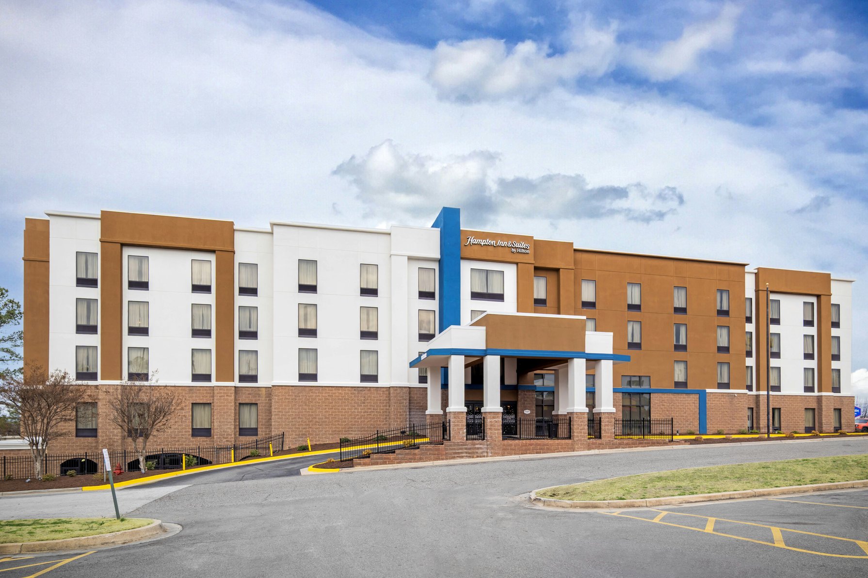 Hampton Inn Suites Augusta West - Tap to explore photos