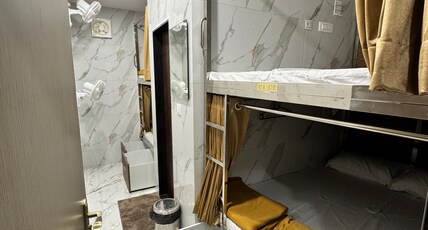 Elliott INN A.C Rooms and Dormitory Room Type - Bunk Bed A.C Dormitory (FEMALE)