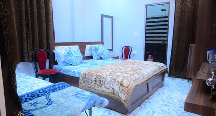 Kaka Guest House Near Ram Janam Bhumi Room Type - Tripal Bed Room