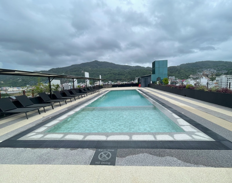 Ashlee Hub Hotel Patong - Tap to explore photos