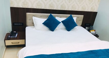Hotel Shri Shankar Inn Room Type - Deluxe Room