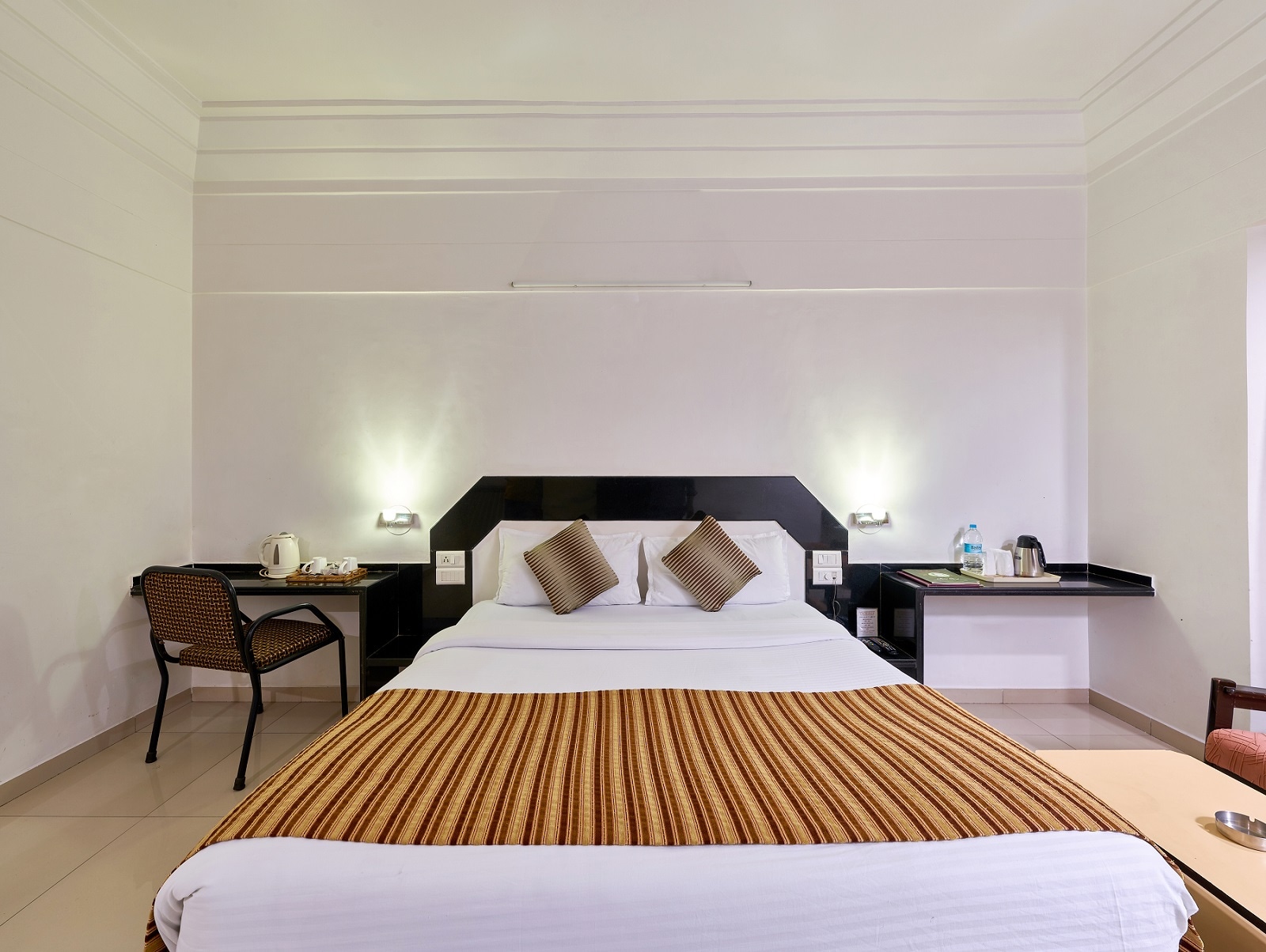 Hotel Vrishali Executive - Tap to explore photos
