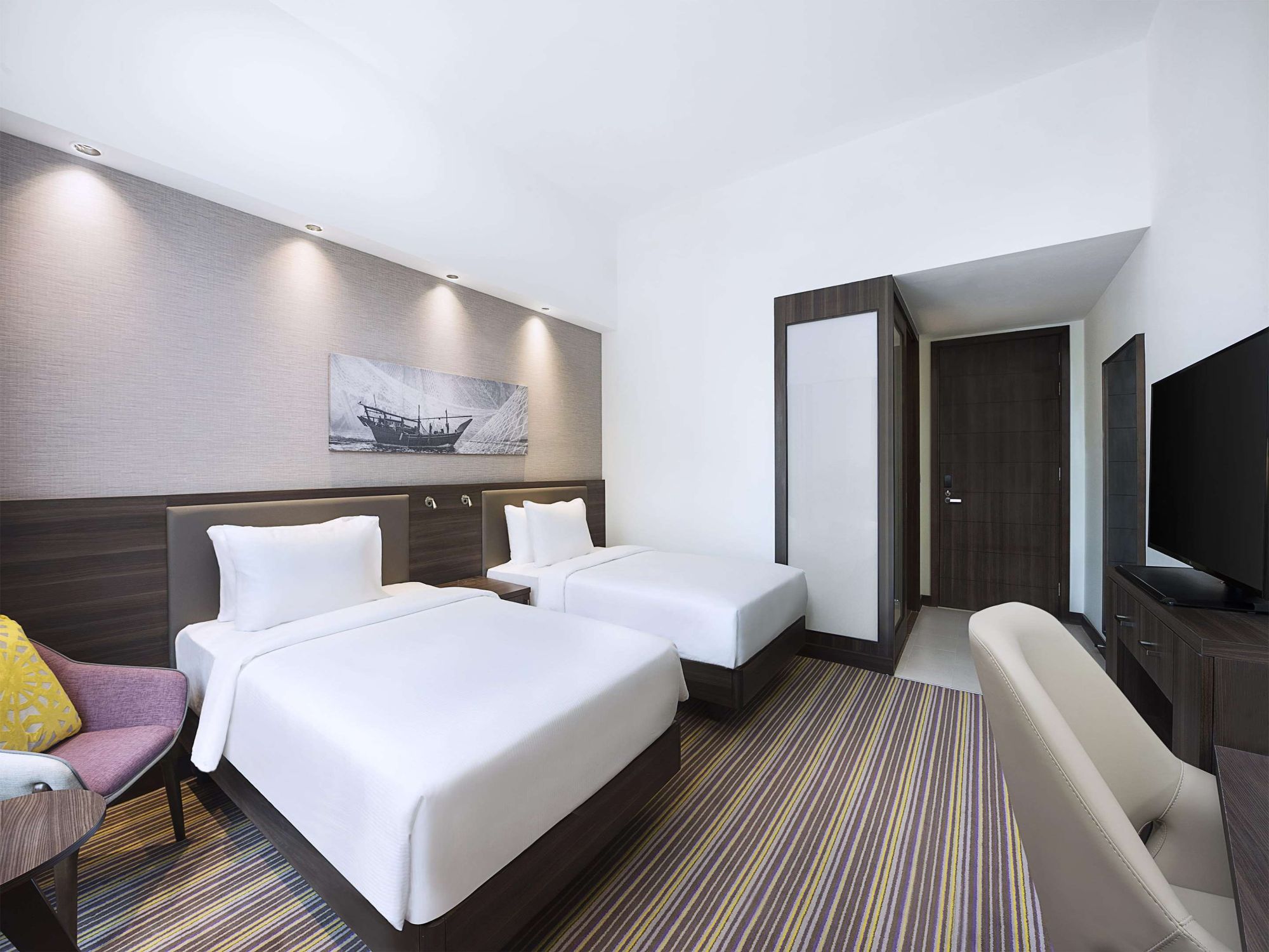 Hampton by Hilton Dubai Airport - Tap to explore photos