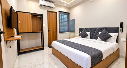 hotel trivana Room Type - Deluxe Room
