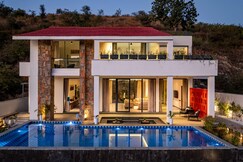 Entire 4BHK with Private Pool |20 Metres from Badi Lake