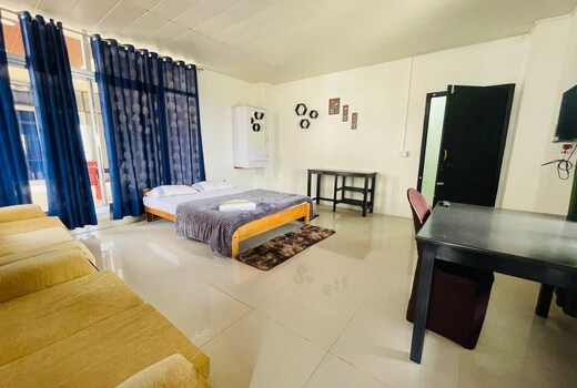 3 Sister Hotel