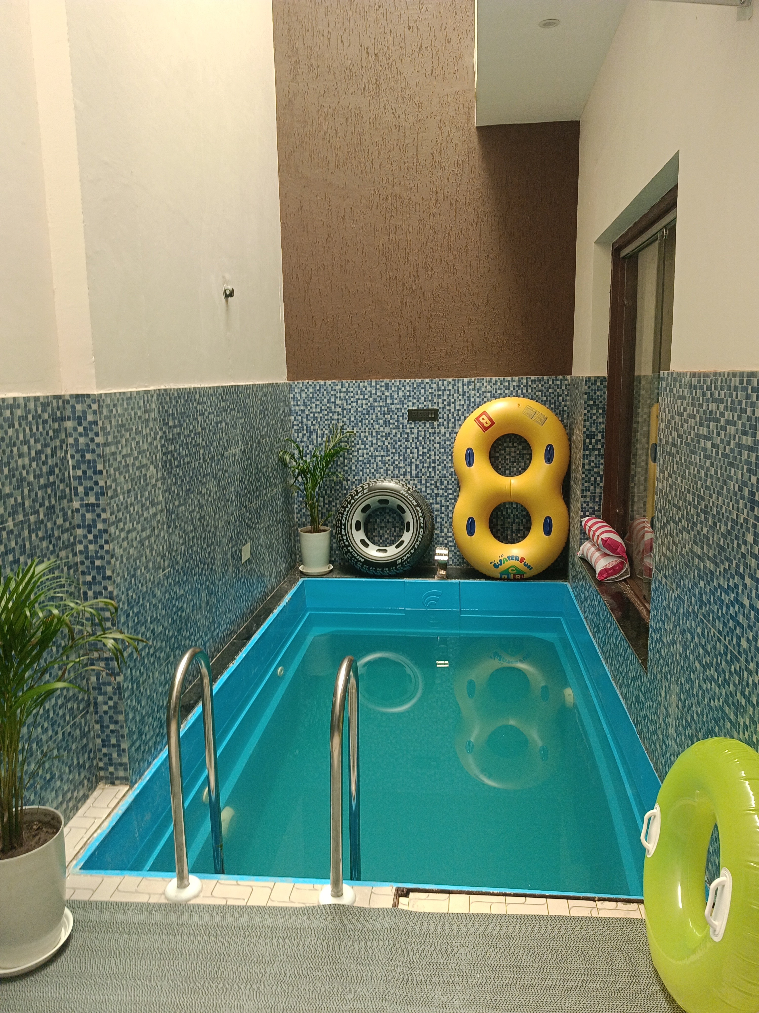 Arpanam Pool Villa near Golden temple - Tap to explore photos