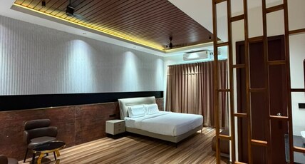 Sri Vasavi Regency Room Type - Executive Room