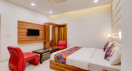 FabHotel The Elegant - 150 Meters From Delhi Public School Meerut Room Type - Deluxe Room