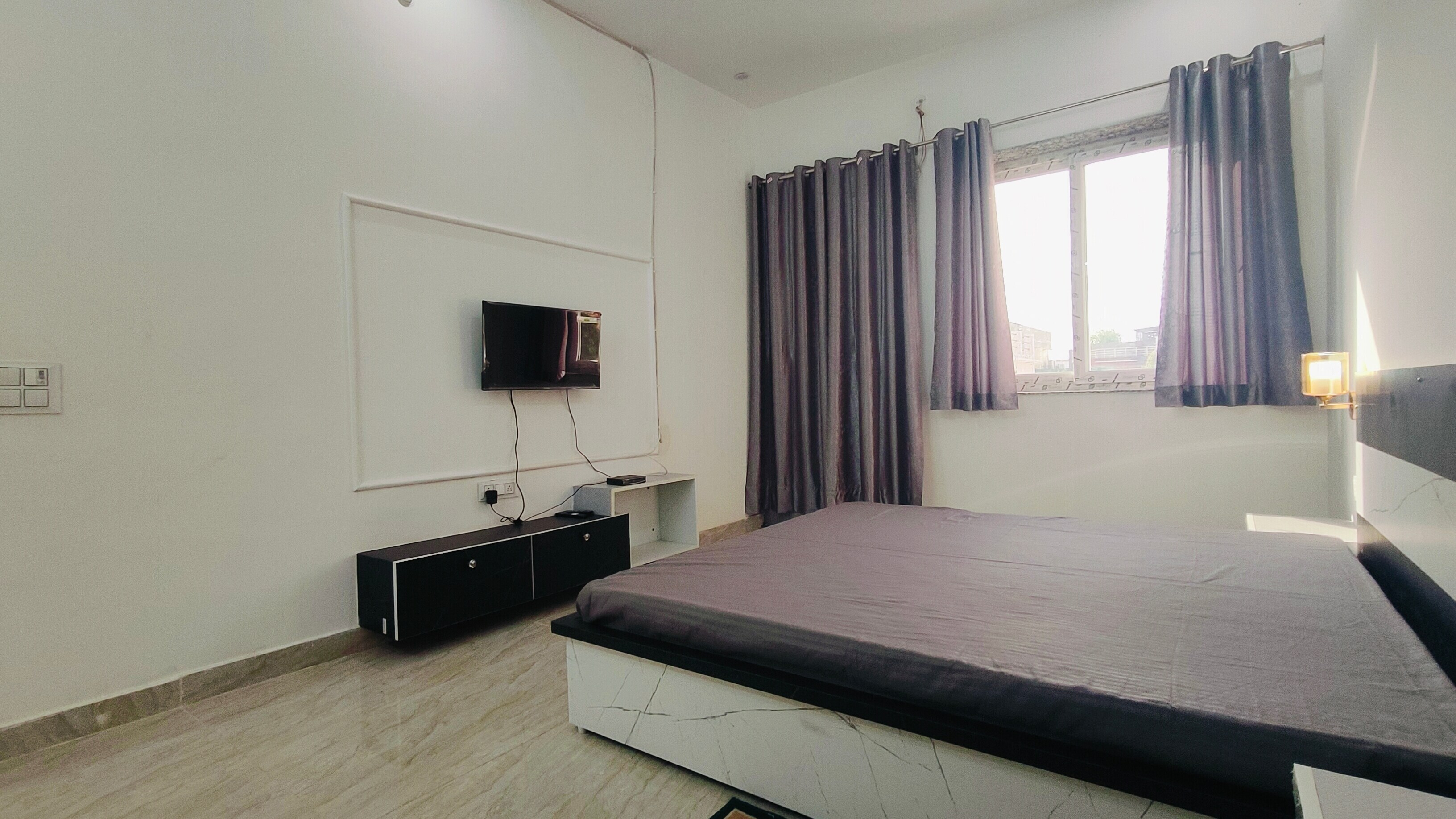 2 bhk independent flat near railway station - Tap to explore photos