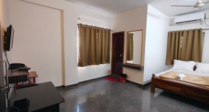 SHREVIK COMFORTS Room Type - Deluxe Room with Double Bed