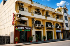 Rooms of Omega Hotel