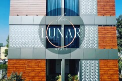 Hotel Lunar Stays