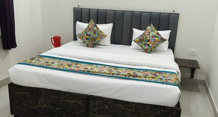 Aviraj Residency Room Type - Bedroom 9