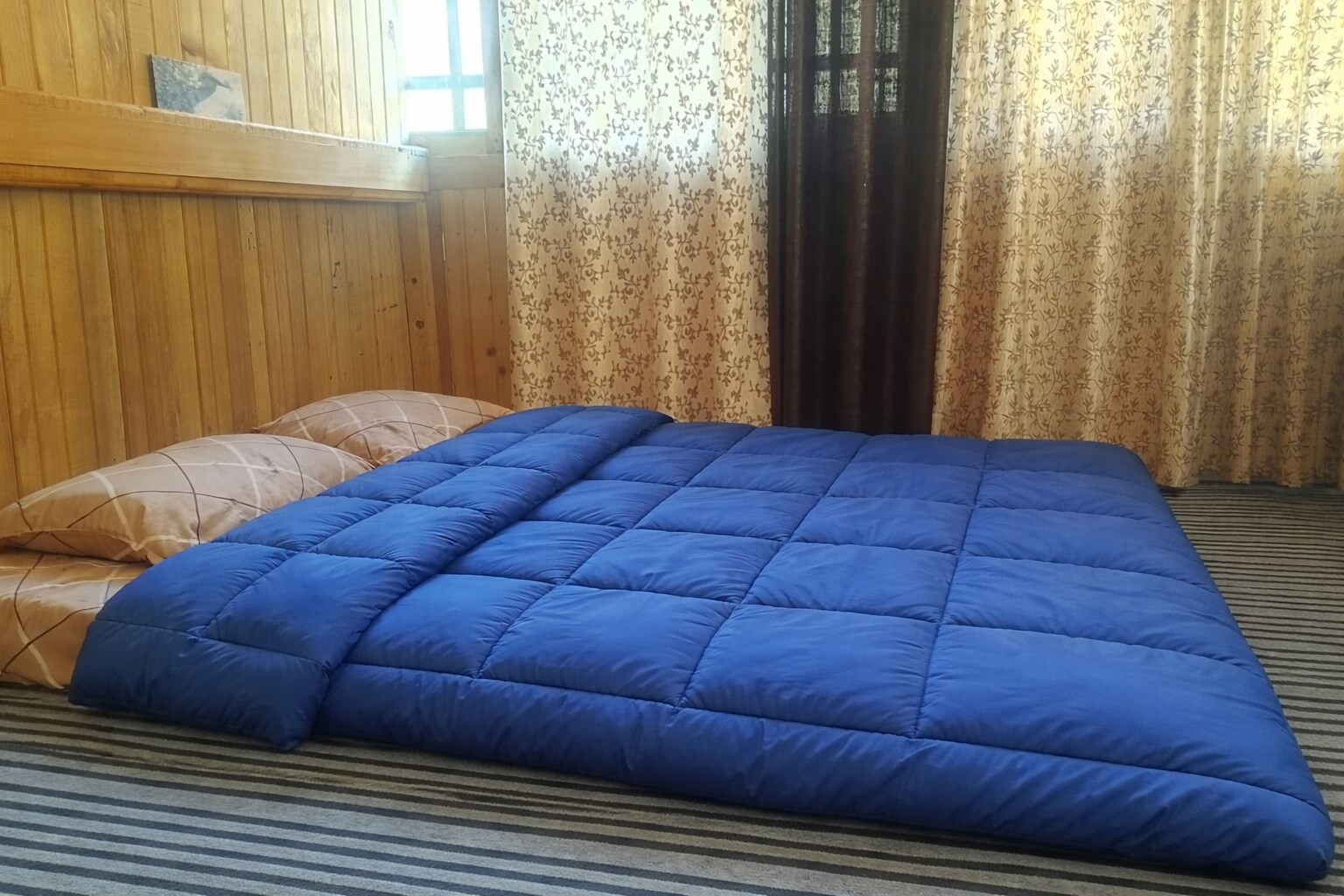 Divine home stay - Tap to explore photos