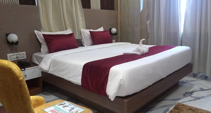 BHAGIRATHI PALACE Room Type - City View King Bed Room
