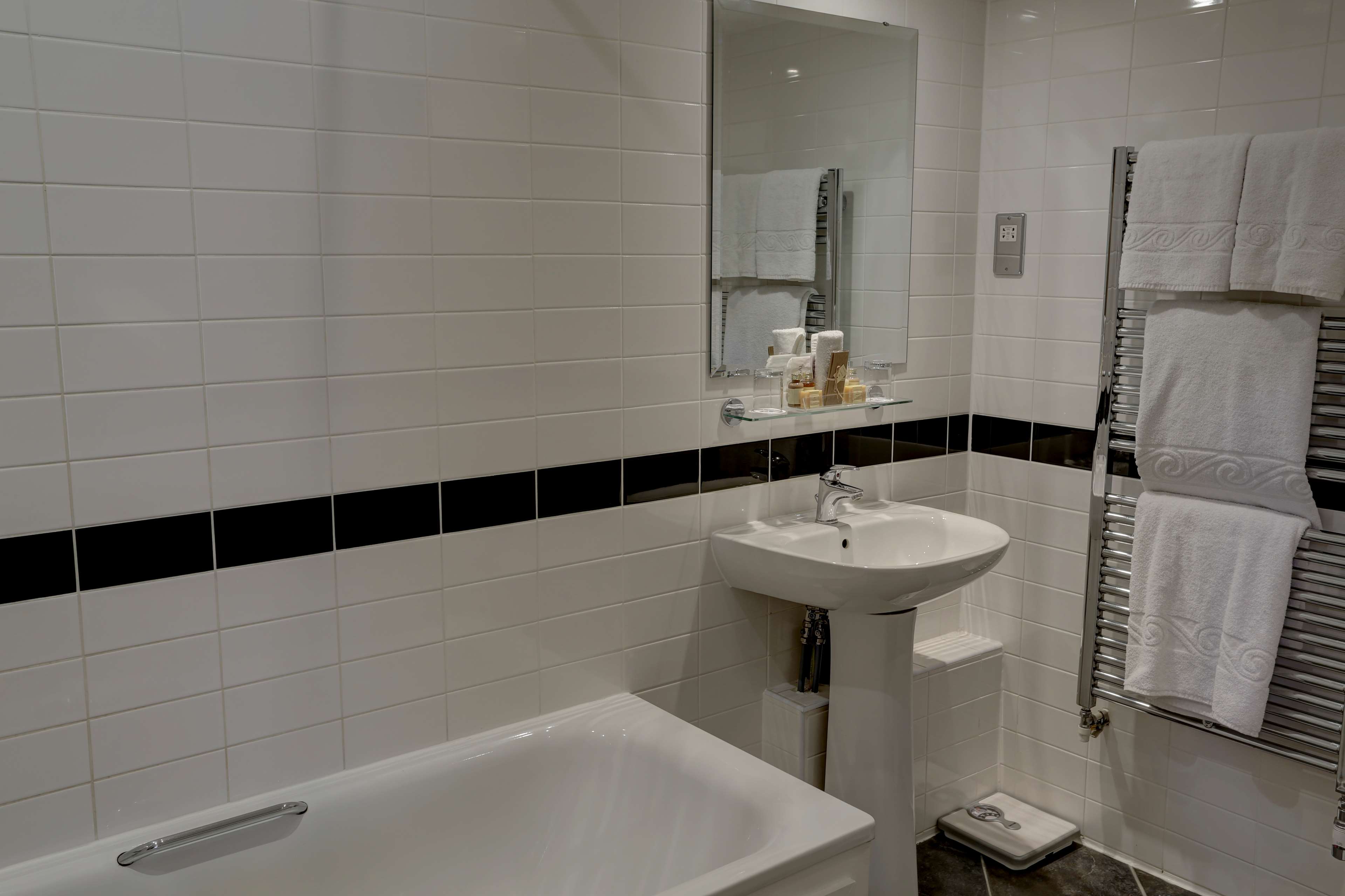 Best Western Ship Hotel - Tap to explore photos