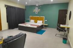 CLOVETREE CHANDRALOK CONTINENTAL.