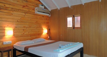 La Marine Morjim Beach Cottage Room Type - AC Log Cabin
