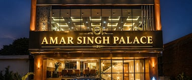 Amar Singh Palace by Signature Stayz Near Tajmahal