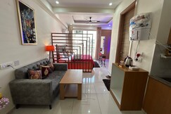 Luxury & Cozy @ Chandigarh/Zirakpur/Panchkula/Mohali