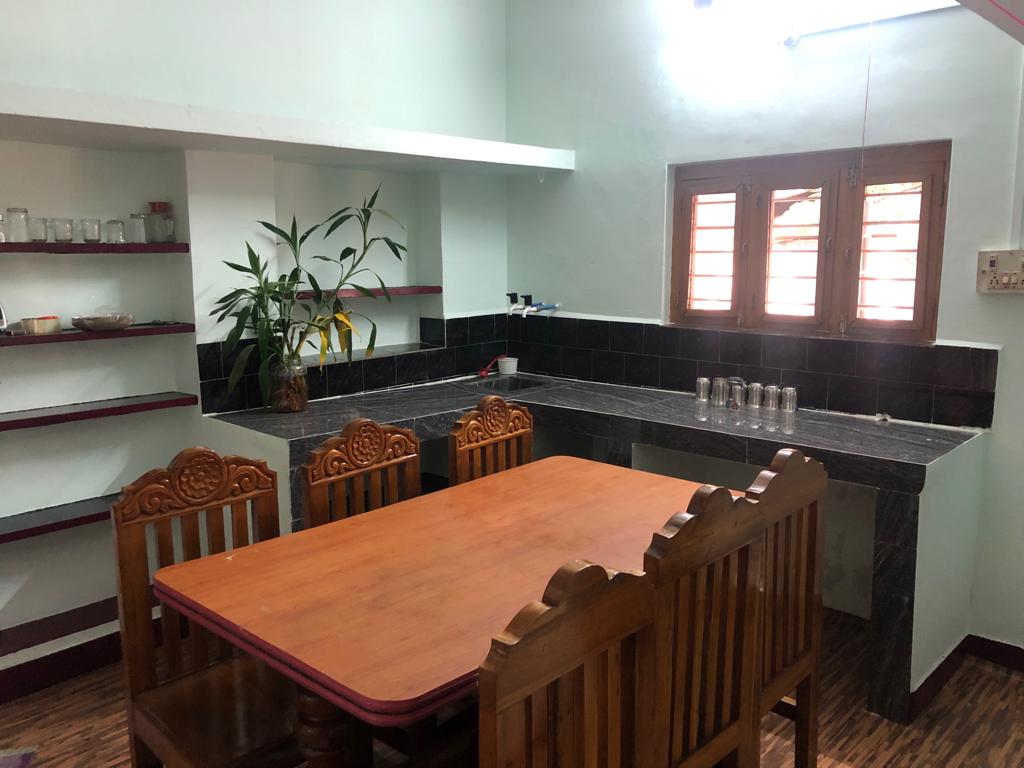 Vinayak Home Stay  - Tap to explore photos